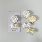 〈2つ選べる〉お花のベビーキッズヘアクリップ　ヘアアクセサリー　ヘアピン　赤ちゃん　新生児　子供　髪留め　髪飾り　