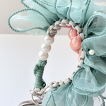 【再販】Puff Pearl strap パールとフリルで可愛さと実用性を兼ね揃えたハンドストラップ