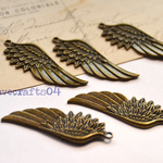大きめ*チャーム*wing　2個*天使の翼 金古美　ブロンズ　