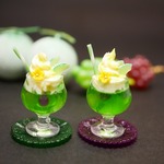 レトロ喫茶　🍈メロンとぶどうのソフトクリームパフェ　ミニチュア
