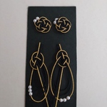 水引パーツ　梅結び　淡路結び（パールビーズ付き）黒、ゴールド