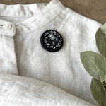 刺繍ブローチ
