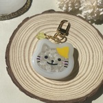 【ねこさん】シェイカーキーホルダー／水晶入りお守りチャーム