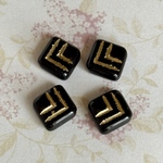 【14㍉ 4個】ひし形チェコビーズ＊ブラック＆ゴールド＊フラット＊黒