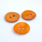 (3個) 15mm 貝ボタン オレンジ フランス製 ＊ 天然素材 ピンク