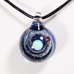ガラスの小宇宙 ミント＆ブラック オパール ペンダント　No.MBM1477C　【Yasuda Glass】