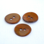 カラー貝ボタン15mm　ブラウン（3個）