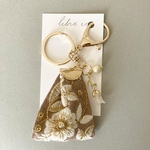 インド刺繍リボンとすずらんのバッグチャーム《くすみピンク》