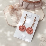 ❁2枚重ねのお花とアンティークリーフの耳飾り. . .フィグ. . .◌ ͙❁˚