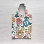 小さめ縦長トート　北欧花×カラフル　ぺたんこ　/コンビニ



