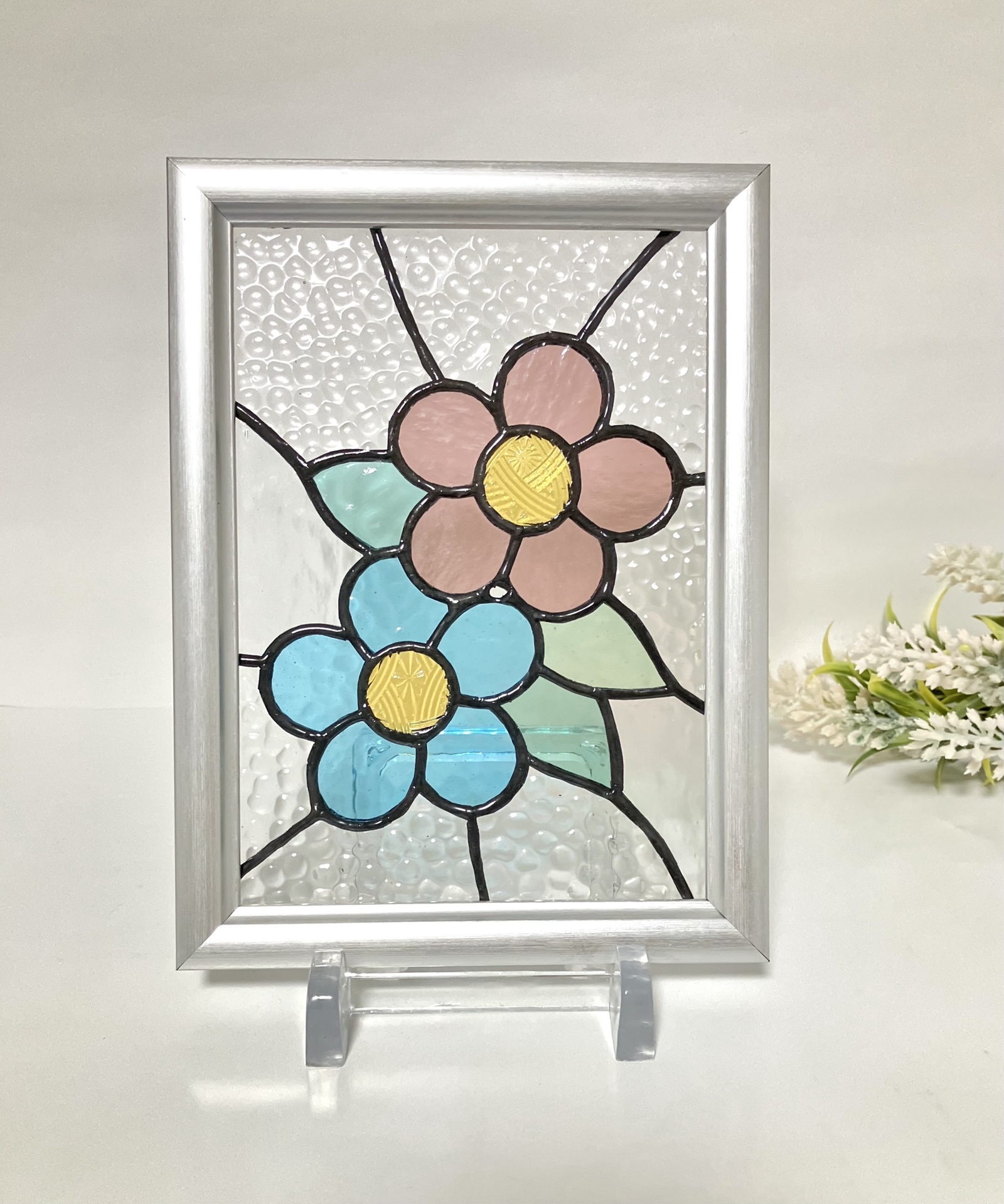 要問合せ♥️品ある愛すべき薔薇空間♥️ステンドグラス　ランプ　ハンドメイド　作品 ステンドグラスの吊り下げランプ 薔薇ブーケ シーリングライト