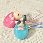 ポーチひょっこりフクモモ（プラチナ）ストラップ