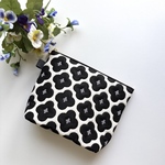 フランス生地の黒い花柄ジャガード☆マチ付きファスナーポーチ