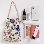 《再再入荷》スマホポシェット✴︎ショルダー・手持ちok　ホワイト