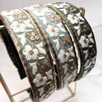 新作🎉 インド刺繍リボン カチューシャ　No.A098左