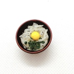 ミニチュア　しらす丼