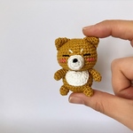 ミニサイズ ワンちゃん お座り姿　colorマスタード