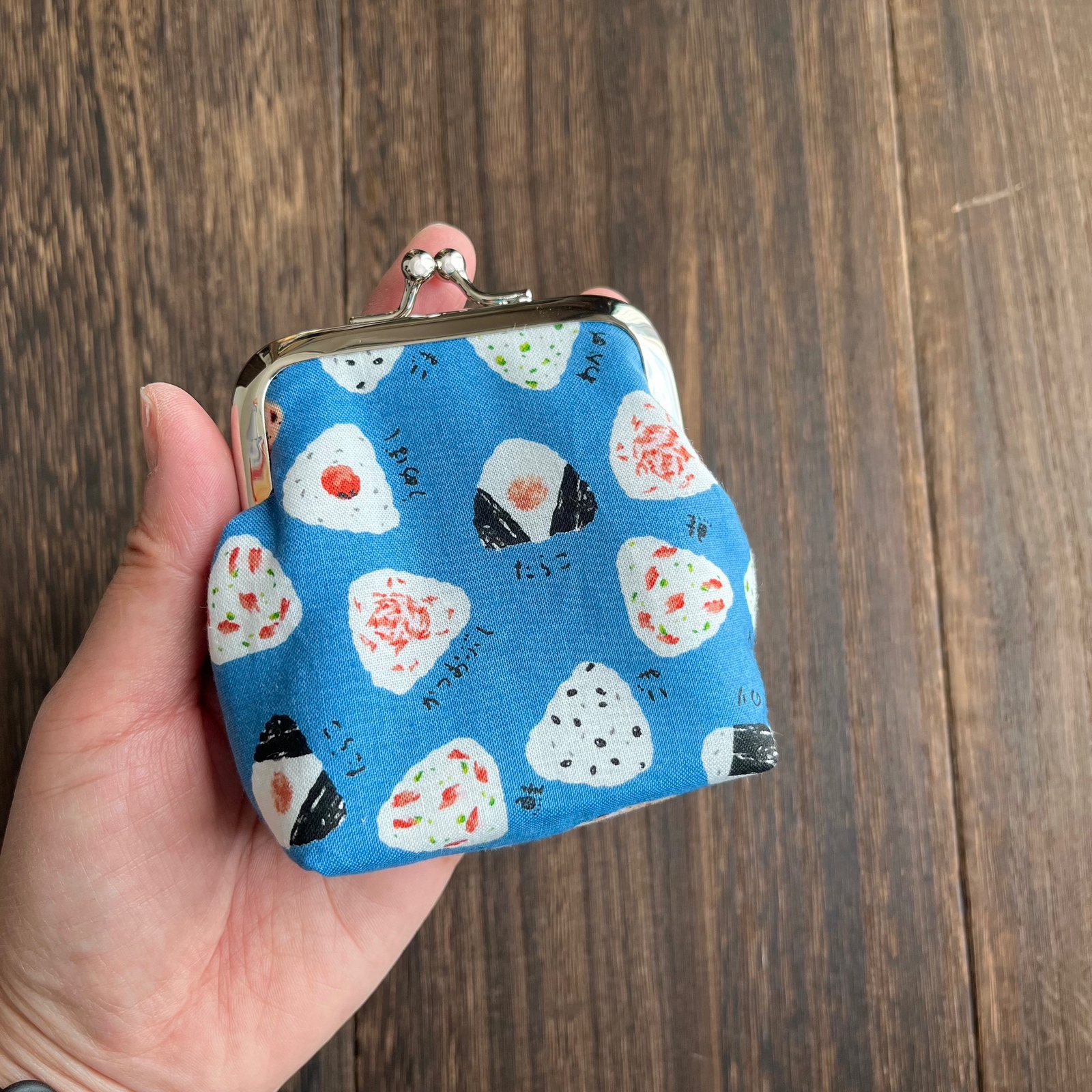 レトロ 柄 マメがま口ポーチ/綿入りコスメポーチ 小物入れ 小銭入れ