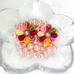 つまみ細工のイヤリング(ピアス)☆ピンキー☆浴衣にも♪