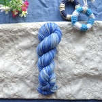  【手染め毛糸】 「海」　スパニッシュメリノ50g