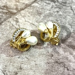 1755 90s VINTAGE EARRING  アメジスト風　キラキラヴィンテージ　イヤリング　アンティーク  フラワー　大ぶり　クリップコスチューム　ゴールド　丸　ギフト　メンズ　パーティー