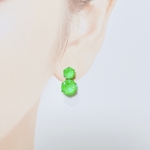 〝Green〟〝Pink〟ネオンクリスタルピアス　ネオンカラーピアス　ピンク エレクトリックカラー　蛍光色　オーストリア製高品質クリスタルガラス　蛍光グリーンブラックライトで発光します✨🔦
