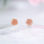 【大粒インカローズのお守りピアス】ピンクオレンジ / 6mm / 天然石 / 金属アレルギー対応