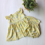 ワンピースとかぼちゃパンツのセットアップ　イエロー花柄　綿100%　ベビー服　80cm