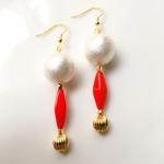 赤チェコがさし色の大人な大ぶりピアス