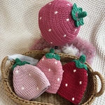 いちご帽子   コットン Ｌ