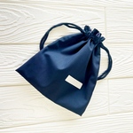 ネイビーのシワになりにくい巾着袋⭐︎名前テープつき・給食袋・コップ入れ・マスク袋・幼稚園　保育園　小学生　男の子　プレゼント　ギフト