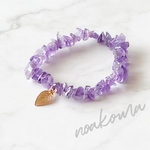 noakoma ＊ natural - Amethyst (A) ブレスレット ＊ 天然石 さざれ 細石 プレゼント 贈り物 海 アメジスト パープル 海 ナチュラル 夏 フリーサイズ 石 紫 母の日