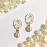 【送料無料】可憐〜白い花×ピンクパールピアス