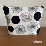 保温保冷ファスナーポーチ(マーガレット花柄ブラック黒)