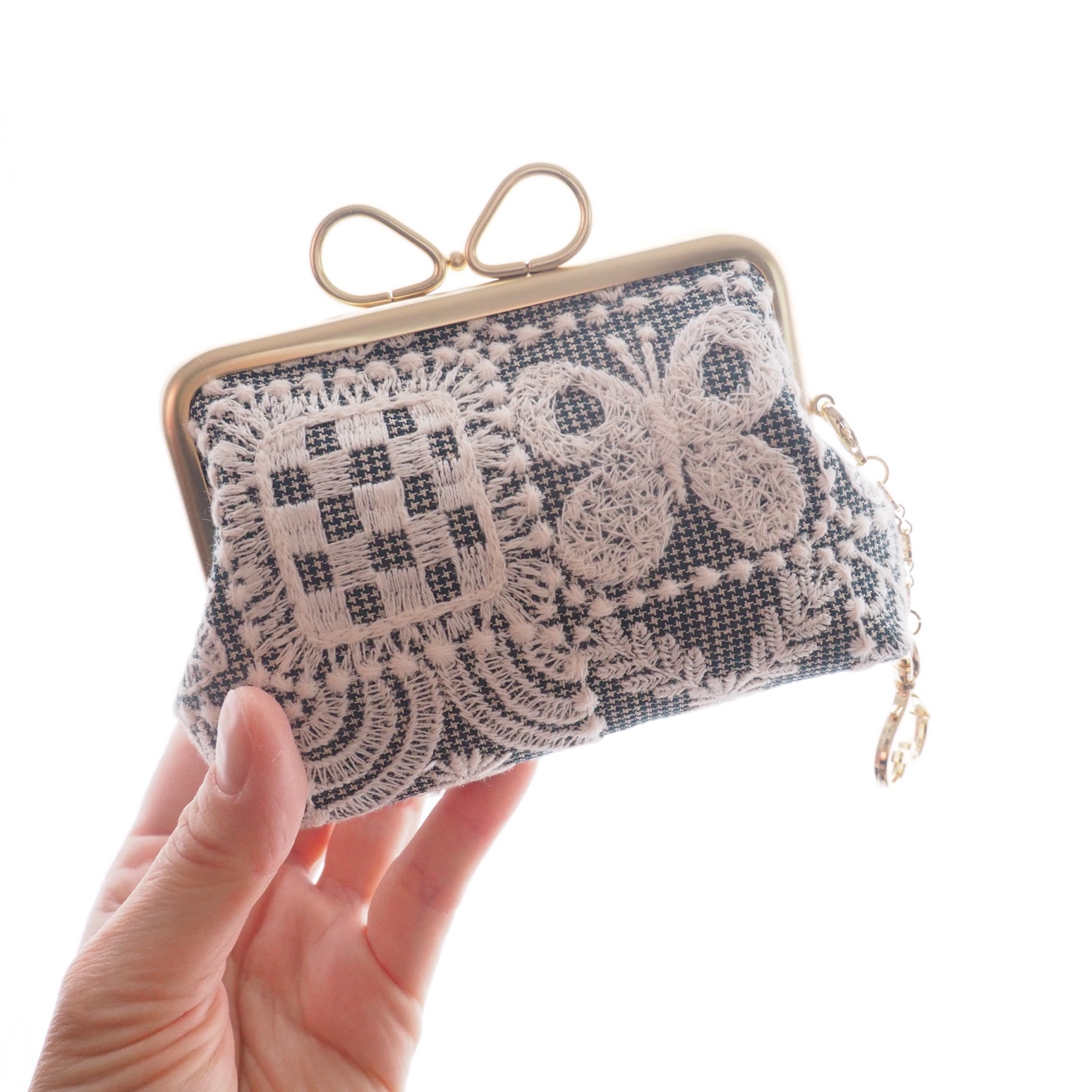 ハンドメイド〕ミナペルホネン 12センチリボンがま口