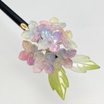 【金具変更可能】硝子紫陽花の木製一本かんざし　シンプル　カラフルグラデーション色