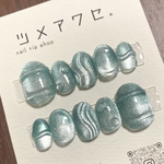 うるうるソーダ（ブルー）［ネイルチップ］うねうね　ぷっくり　水色　ブルー　キラキラ　マグネットネイル　夏ネイル　ガラス玉　水光ネイル　ちゅるん　ちぐはぐ　バブル