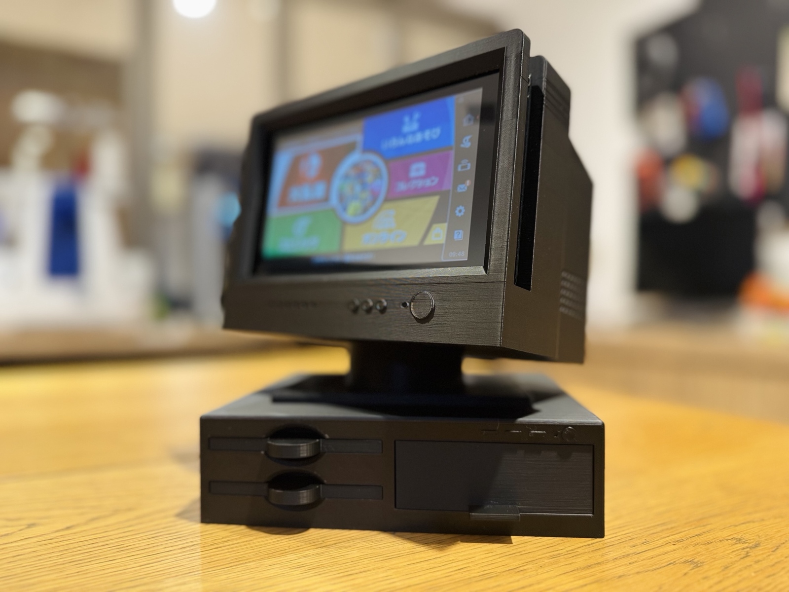 レトロPC風Nintendo Swichスタンド レトロPC風Nintendo Swichスタンド - デジタルものづくり工房