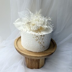 white× gray flower クレイケーキ