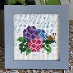 (値下げ)あじさいとカタツムリの刺繍フレーム　あじさいの刺繍額　壁飾り