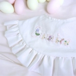 お宮参りに大人気★名入れ刺繍のフリルスタイ【男の子デザインあり】