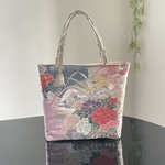 帯リメイクバッグ　丸文に花々ピンク　トートバッグ Mサイズ 和装バッグ