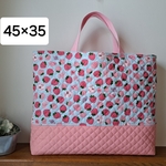 大きめレッスンバッグ45×35♡表キルティング♡イチゴ♡いちご♡苺♡ピンク