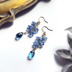 送料無料！✴︎アクアブルー小花✴︎ドロップ✴︎ピアス⁑イヤリング✴︎