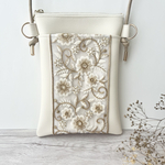 【new】【再販】【受注制作】インド刺繍リボン　合皮　フェイクレザー　スマホショルダーバッグ　スマホポシェット