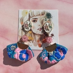 インド刺繍リボン ピンク ブルー フラワーゴールドピアス★イヤリング ピンク ブルー 青 キッチュ ゆめかわ ロング 昭和レトロ 平成レトロ 古着 着物 ウェディング カラフル 刺繍リボン ロリータ