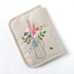 花摘 　手刺繍　お薬手帳ケース　母子手帳ケース