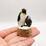 親子ペンギンのミニチュア ガラスドーム　A