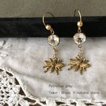 Teżor：クリスタルと蜂のピアス　 【 Crystal and Bee earrings 】