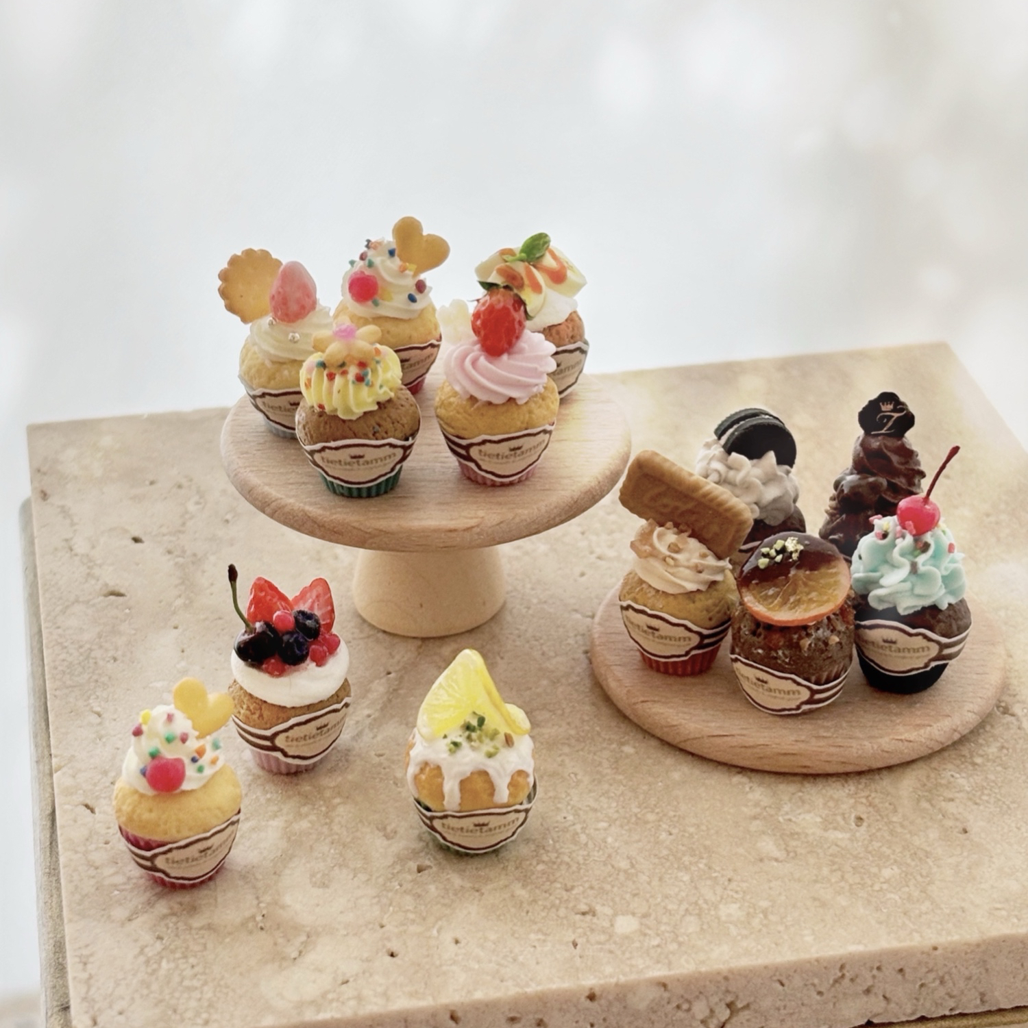 受注制作】☆カップケーキ12種 ☆クリアケース入り ミニチュアカップ